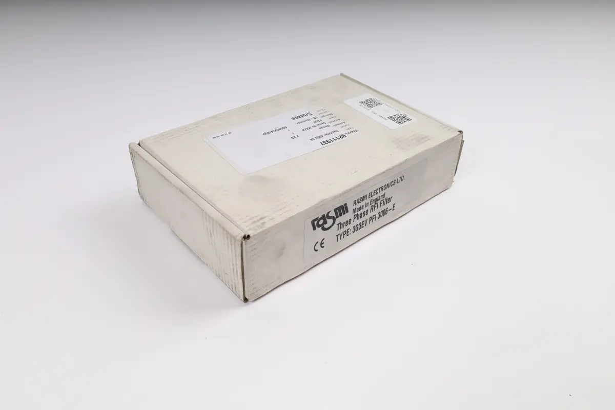 Produktfoto 1 von 3G3EV PFI 3006-E