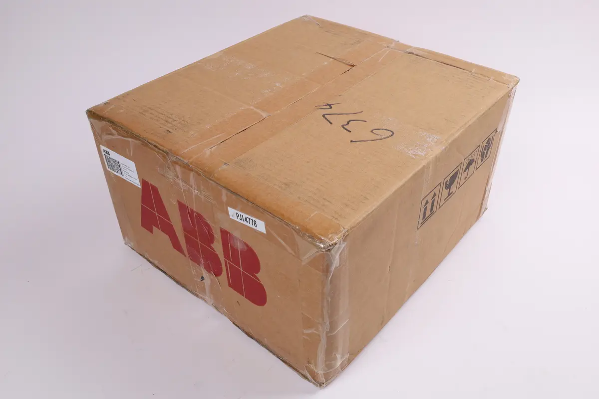 Produktfoto 1 von 3HAC028357-001