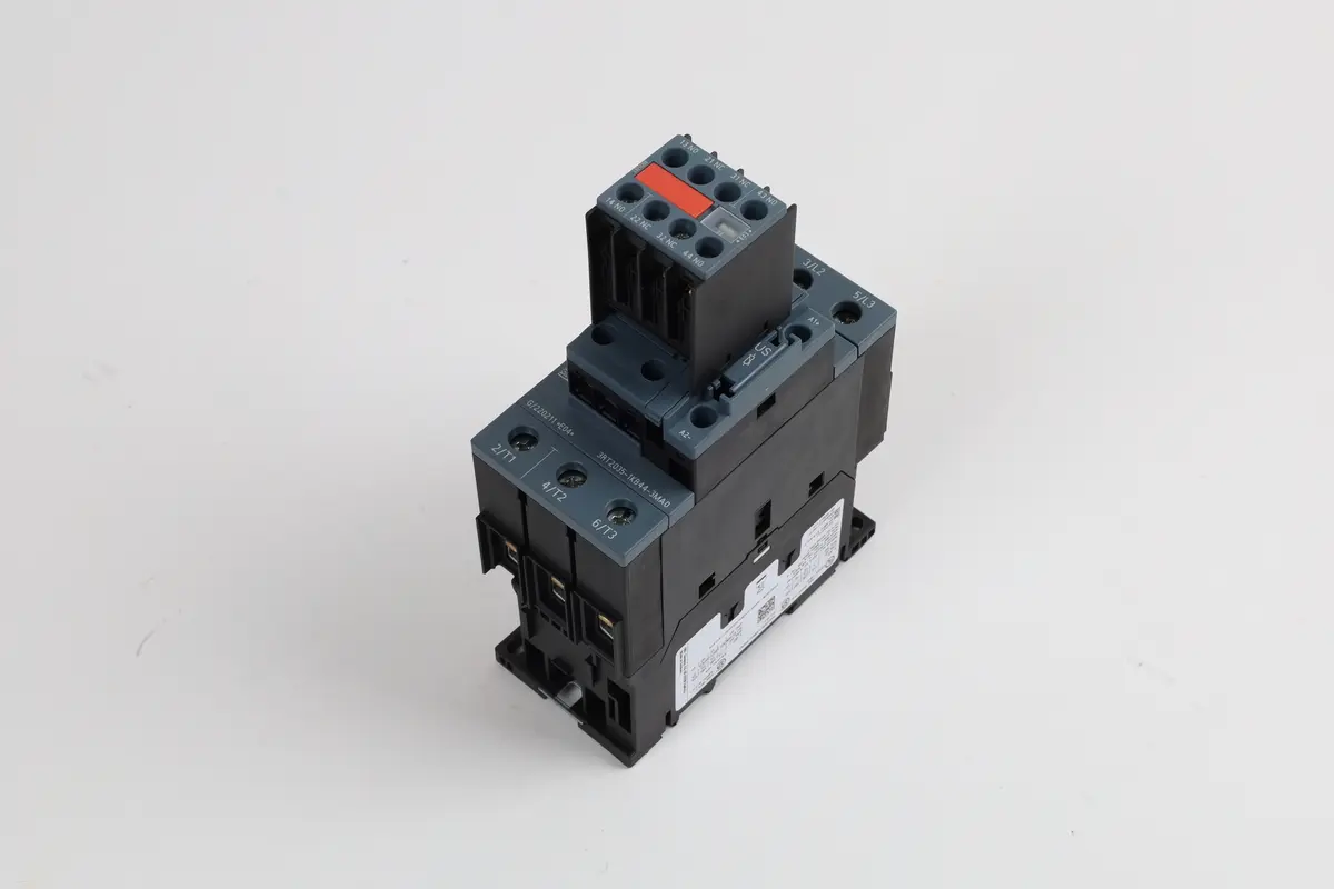 Produktfoto 1 von 3RT2035-1KB44-3MA0