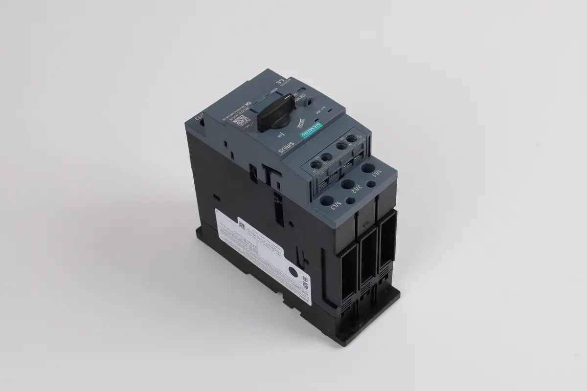 Produktfoto 1 von 3RV2331-4UC10