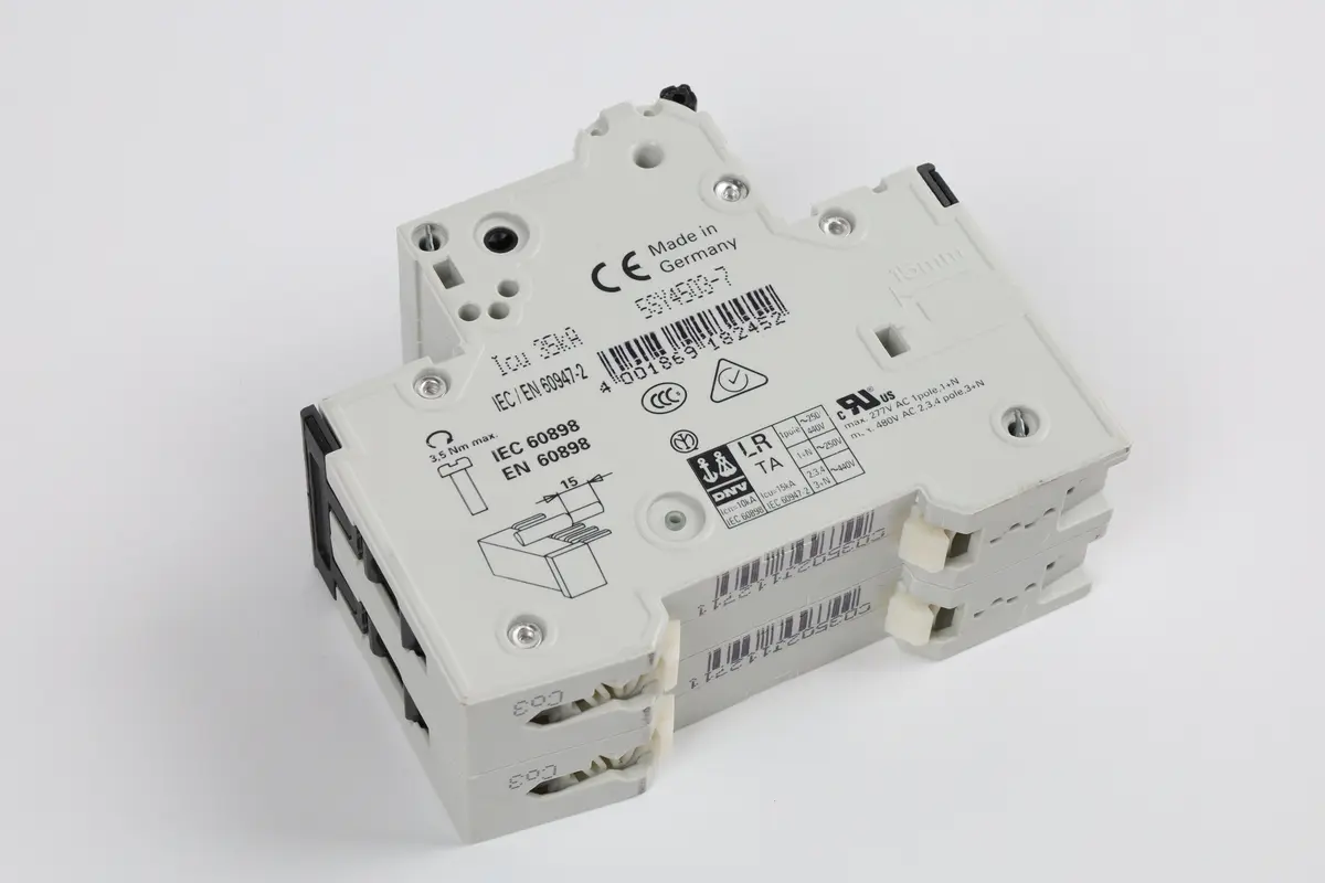 Produktfoto 1 von 5SY4503-7