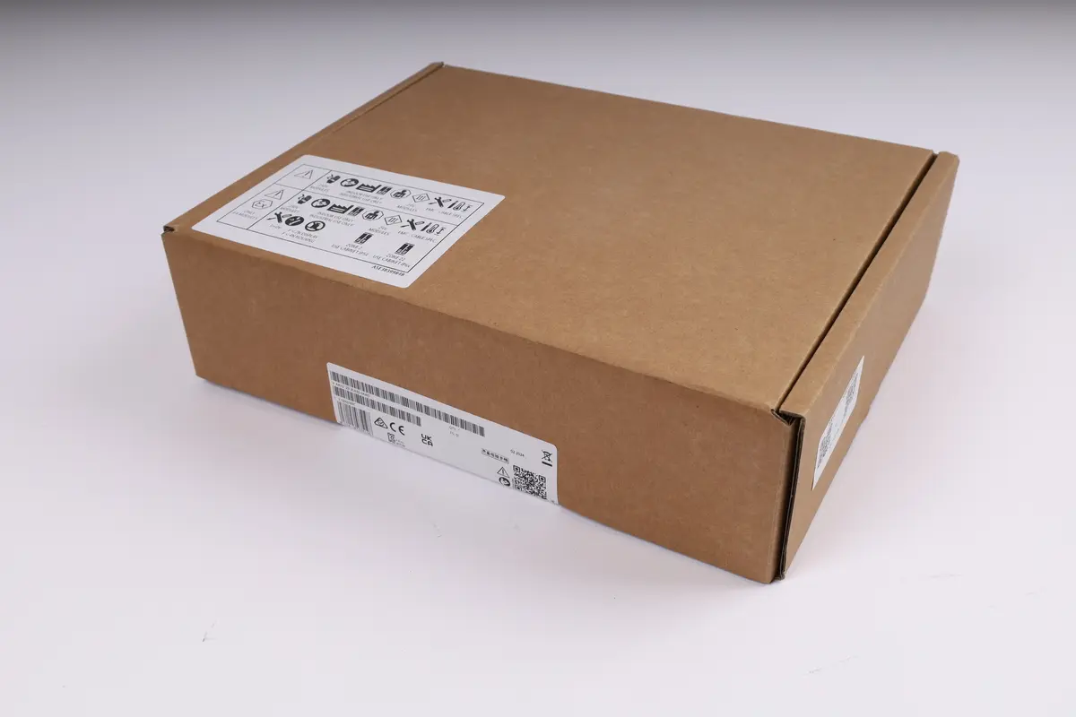 Produktfoto 1 von 6AV2123-3GB32-0AW0