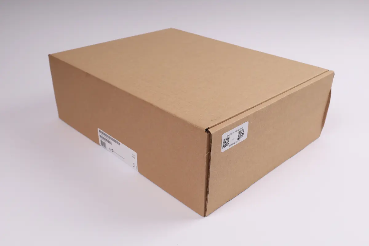 Produktfoto 1 von 6AV2128-3KB06-0AX1