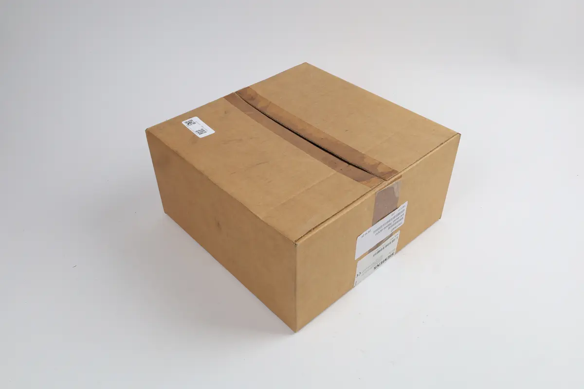 Produktfoto 1 von 6AV6645-7BB00-0DD0