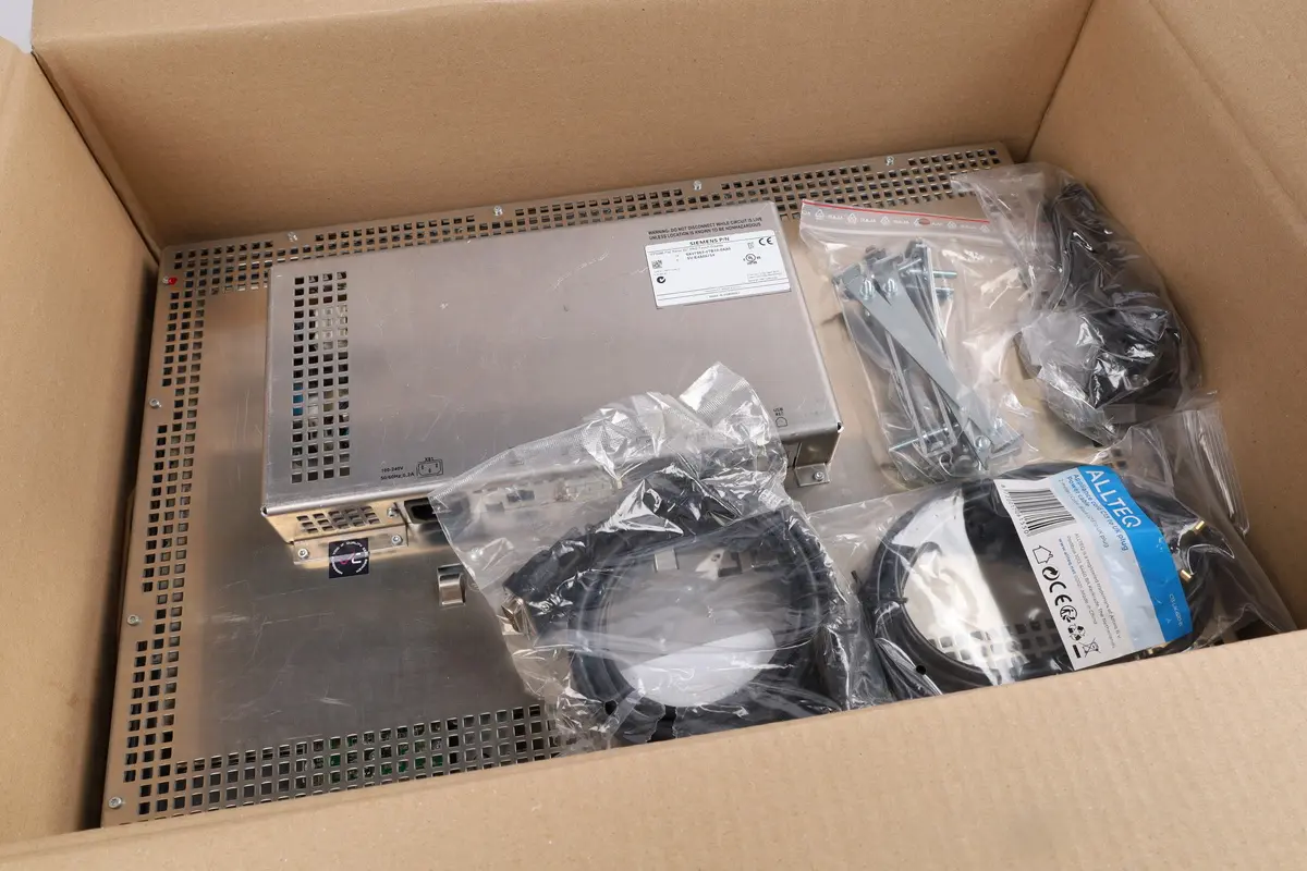 Produktfoto 1 von 6AV7863-4TB10-0AA0