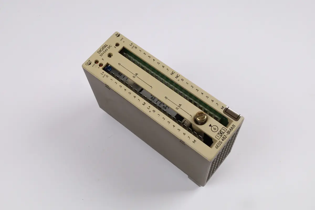 Produktfoto 1 von 6ES5482-8MA11