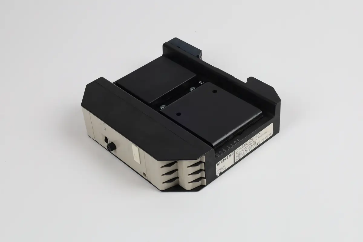 Produktfoto 1 von 6ES5930-7AA11