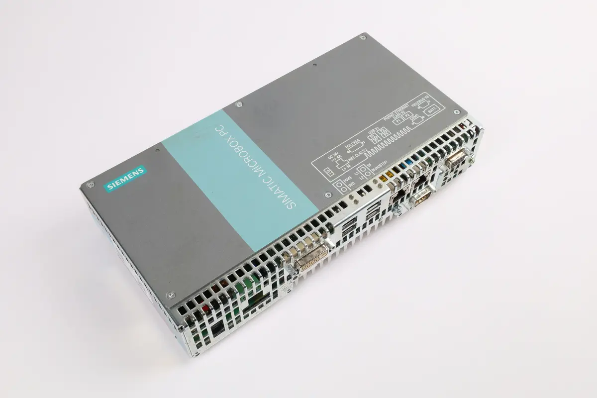 Produktfoto 1 von 6ES7647-7BK40-0FD0