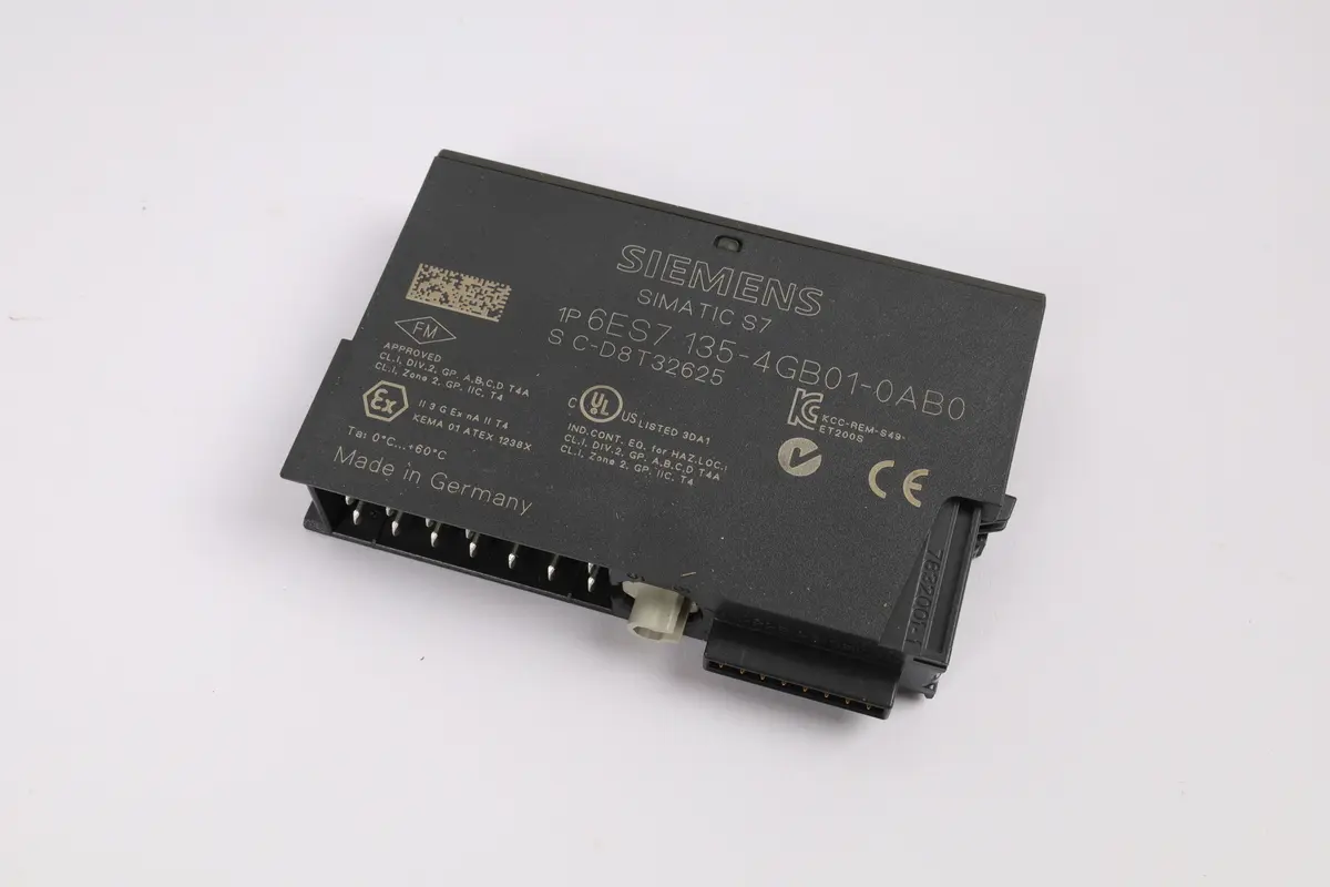 Produktfoto 1 von 6ES7135-4GB01-0AB0