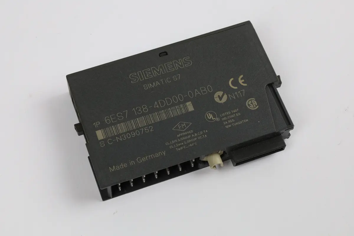 Produktfoto 1 von 6ES7138-4DD00-0AB0