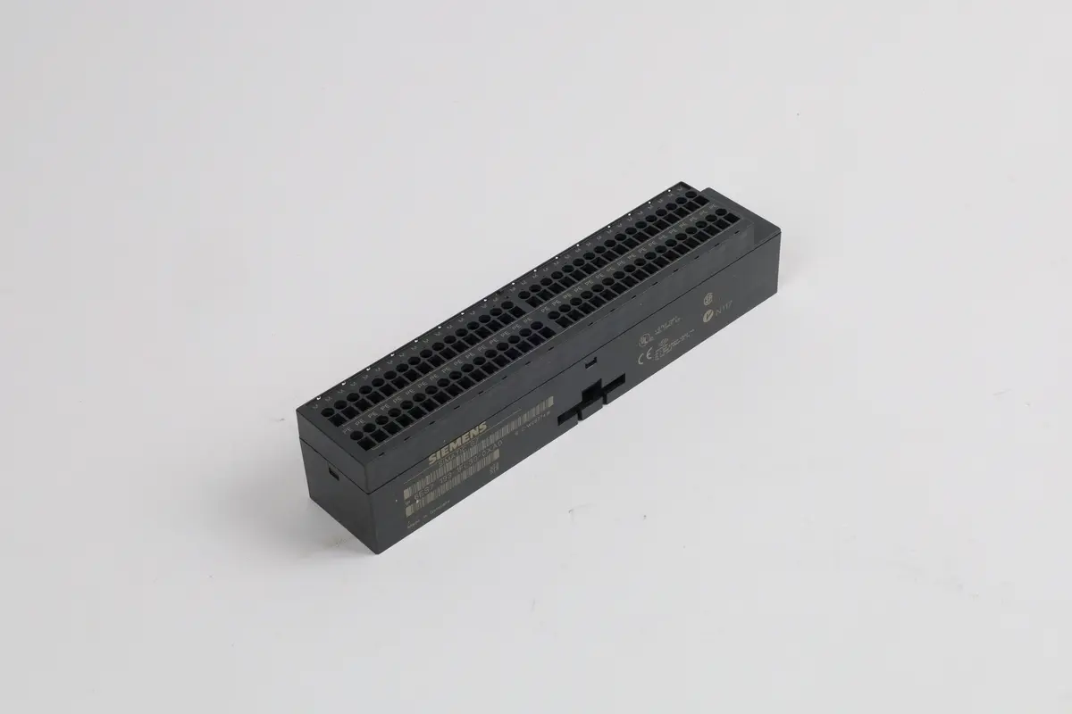Produktfoto 1 von 6ES7193-1FL30-0XA0