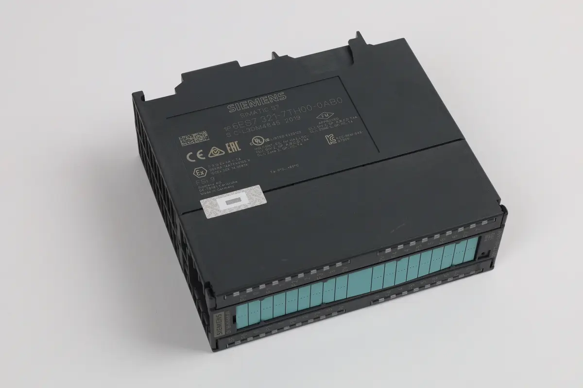 Produktfoto 1 von 6ES7321-7TH00-0AB0