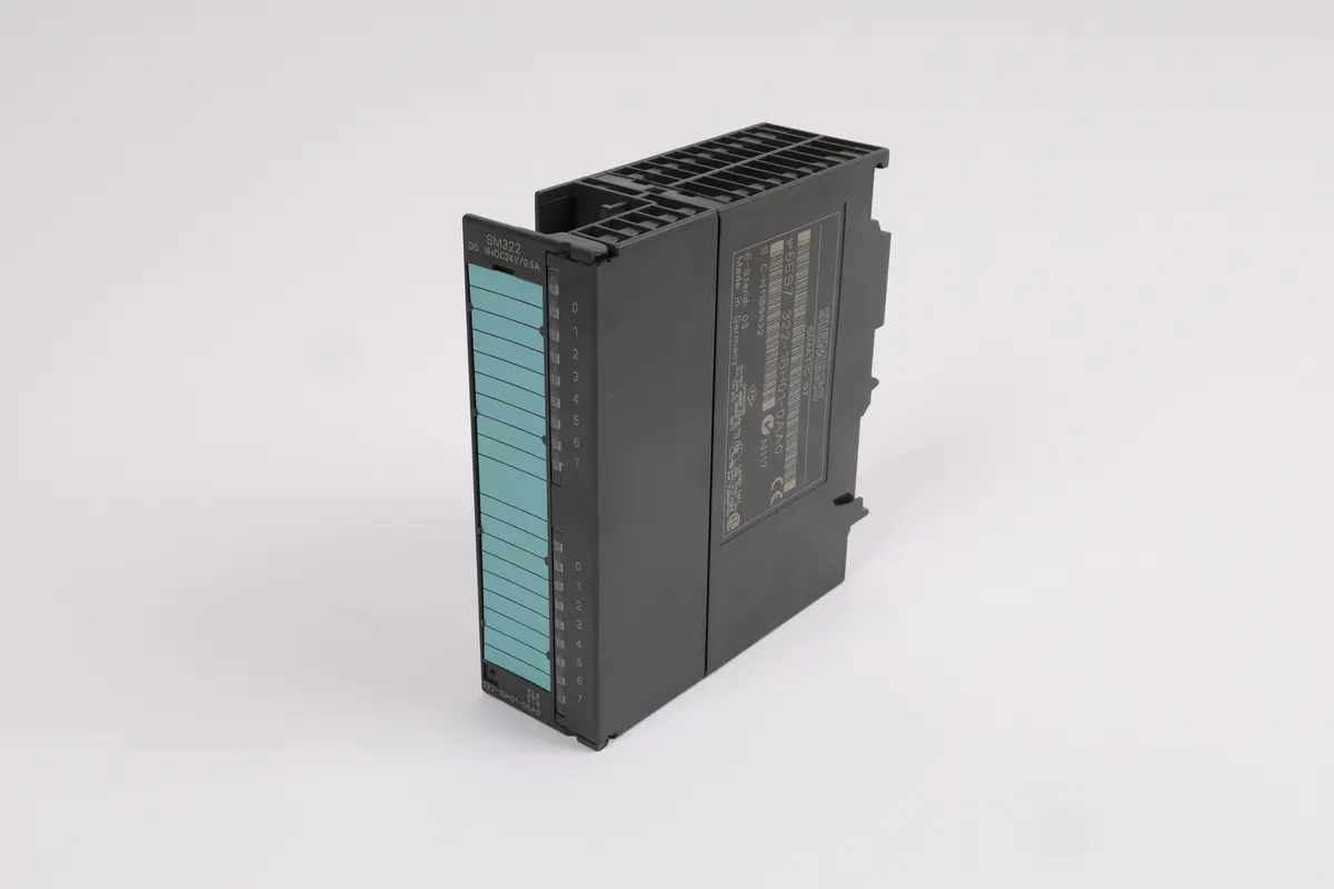 Produktfoto 1 von 6ES7322-1BH01-0AA0