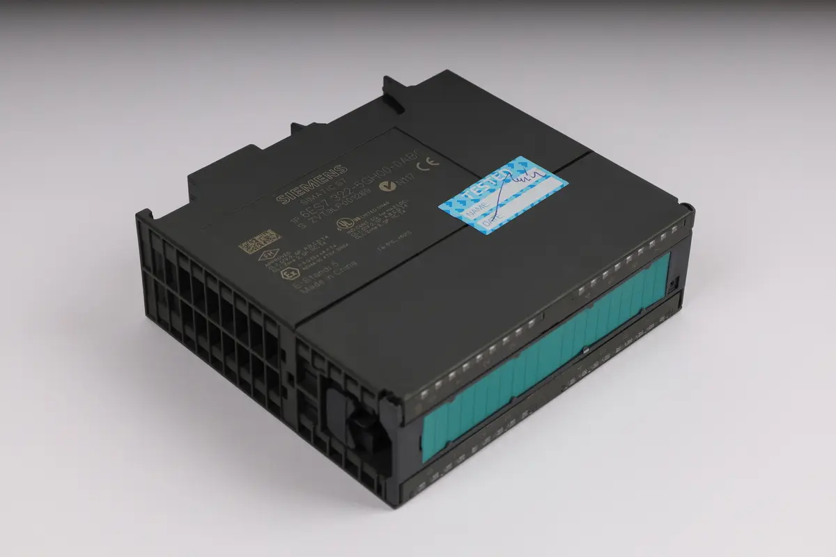 Produktfoto 1 von 6ES7322-5GH00-0AB0