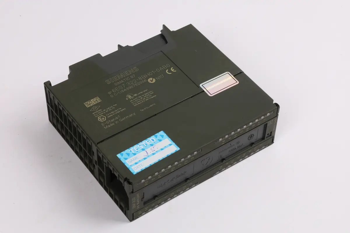 Produktfoto 1 von 6ES7322-8BH01-0AB0