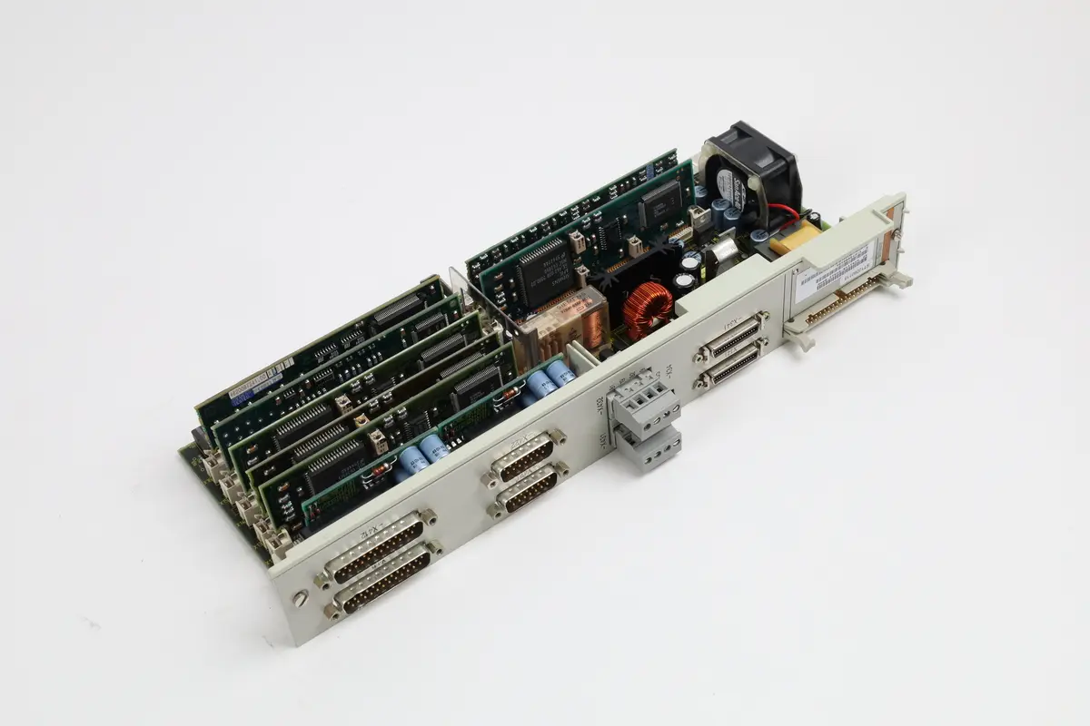 Produktfoto 1 von 6SN1118-0DB12-0AA0