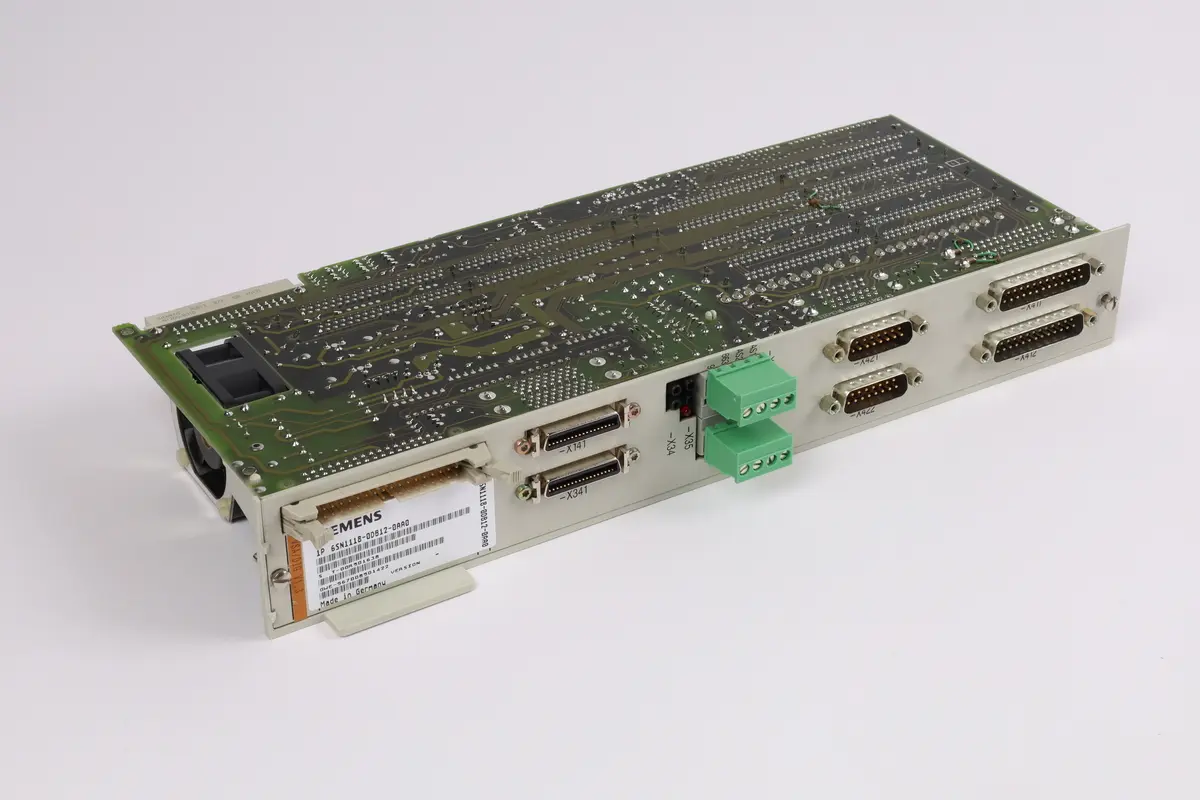 Produktfoto 1 von 6SN1118-0DB12-0AA0