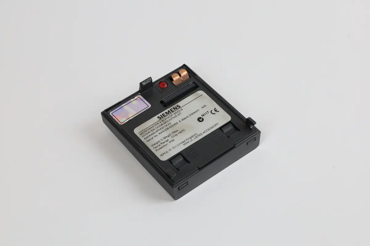 Produktfoto 1 von 6SE6400-0PM00-0AA0