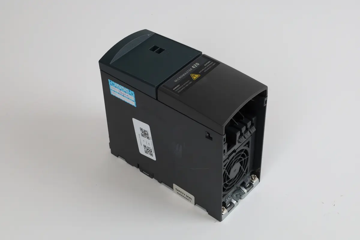 Produktfoto 1 von 6SE6420-2UC13-7AA1