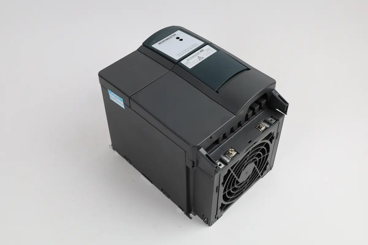 Produktfoto 1 von 6SE6420-2UD27-5CA1