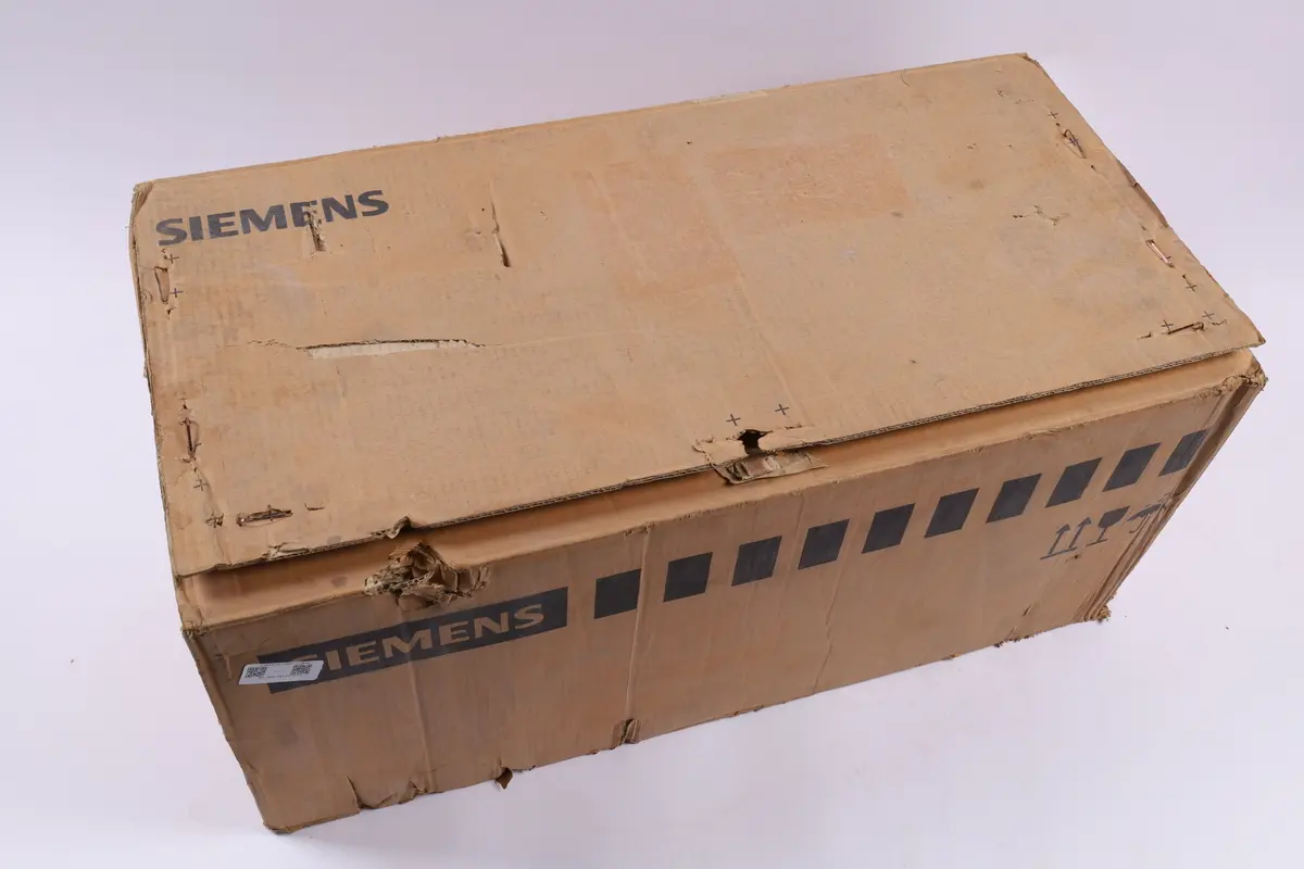 Produktfoto 1 von 6SE6430-2AD33-7EA0