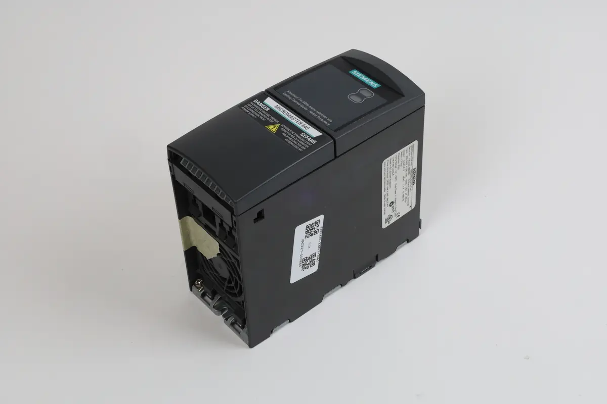 Produktfoto 1 von 6SE6440-2AB13-7AA1