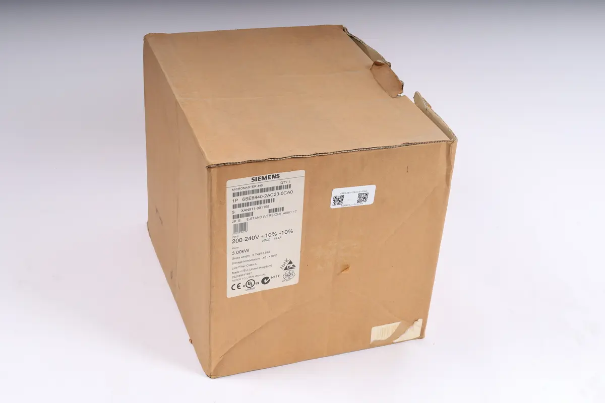 Produktfoto 1 von 6SE6440-2AC23-0CA0