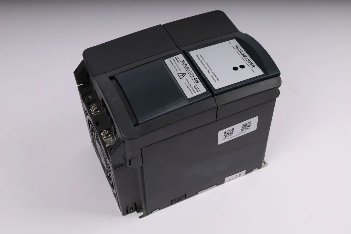Produktfoto 1 von 6SE6440-2UC21-1BA1