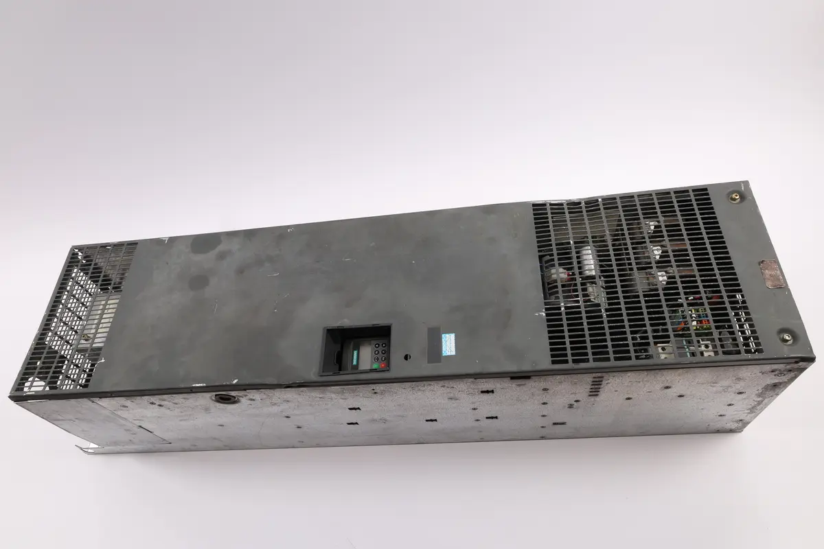 Produktfoto 1 von 6SE6440-2UD38-8FA1