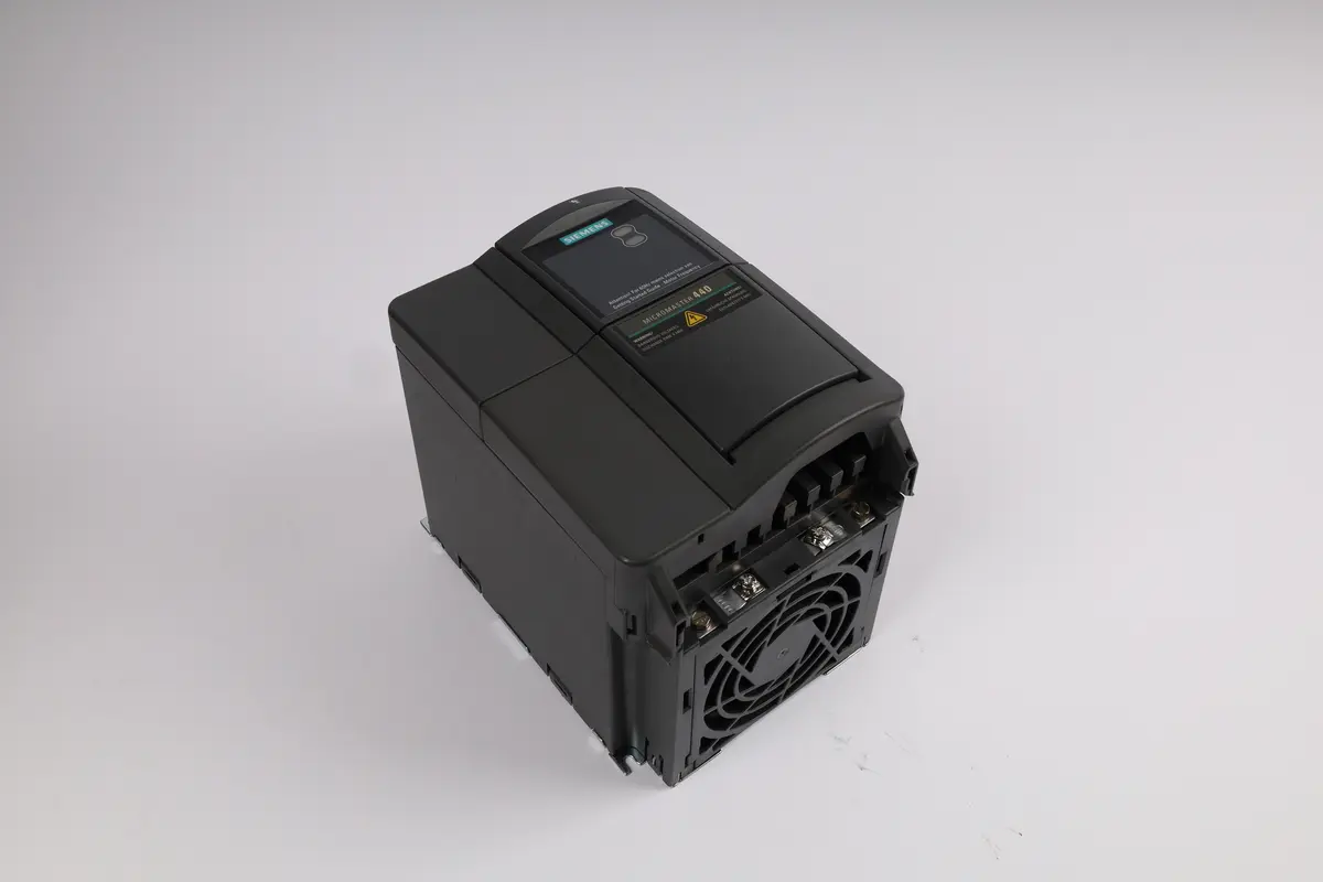 Produktfoto 1 von 6SE6440-2UD23-0BA1