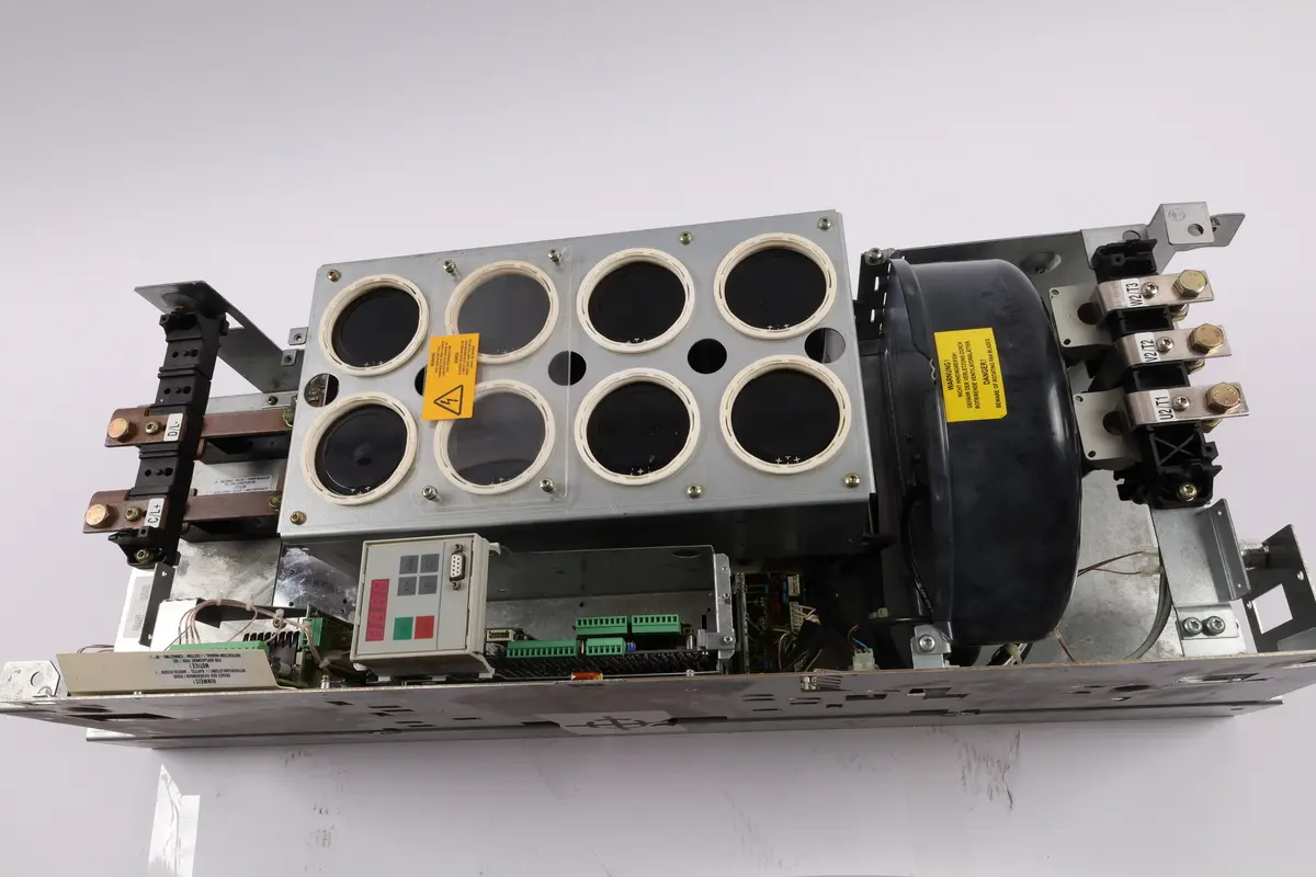 Produktfoto 1 von 6SE7031-8TF50-Z K80