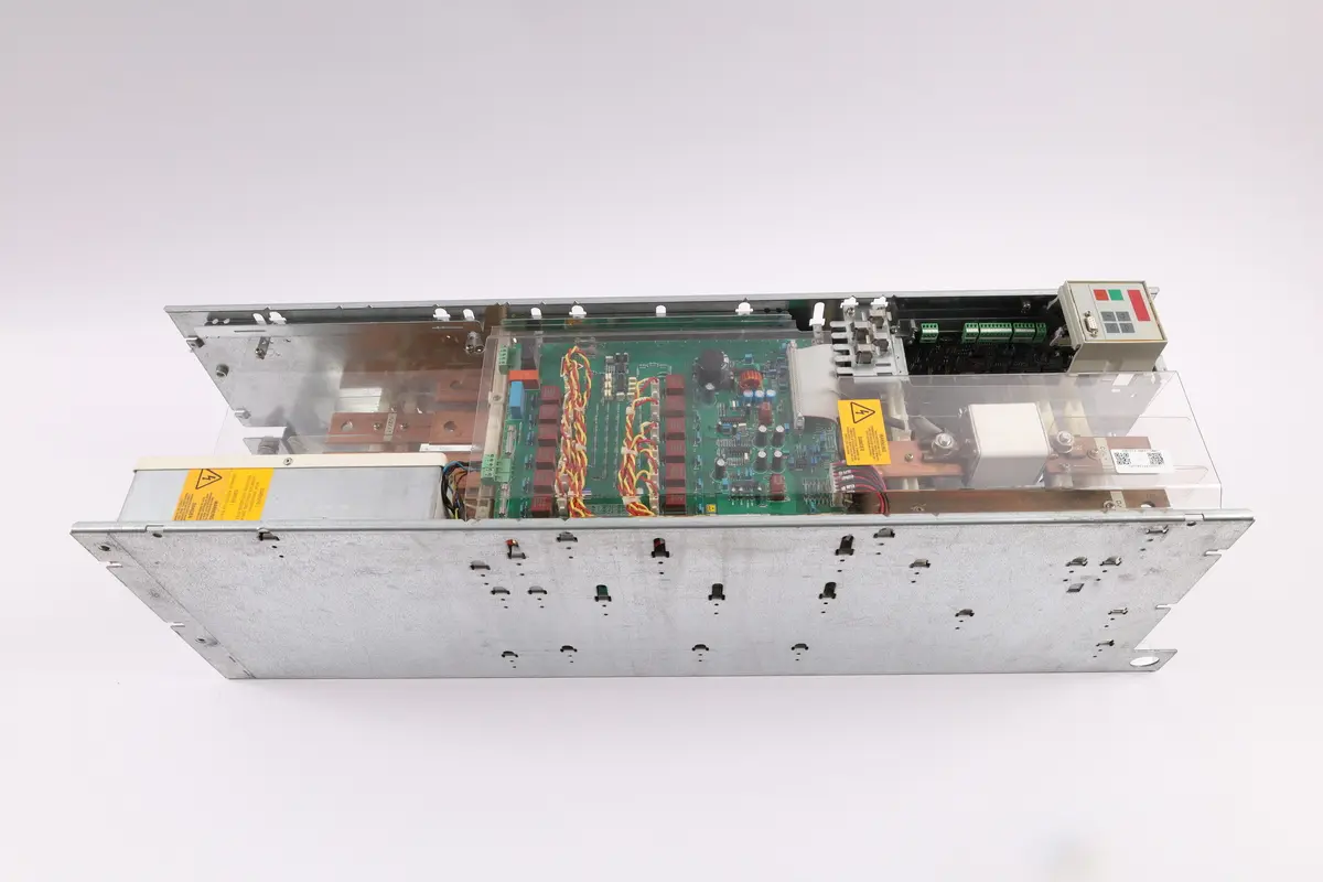 Produktfoto 1 von 6SE7033-8EE85-1AA0