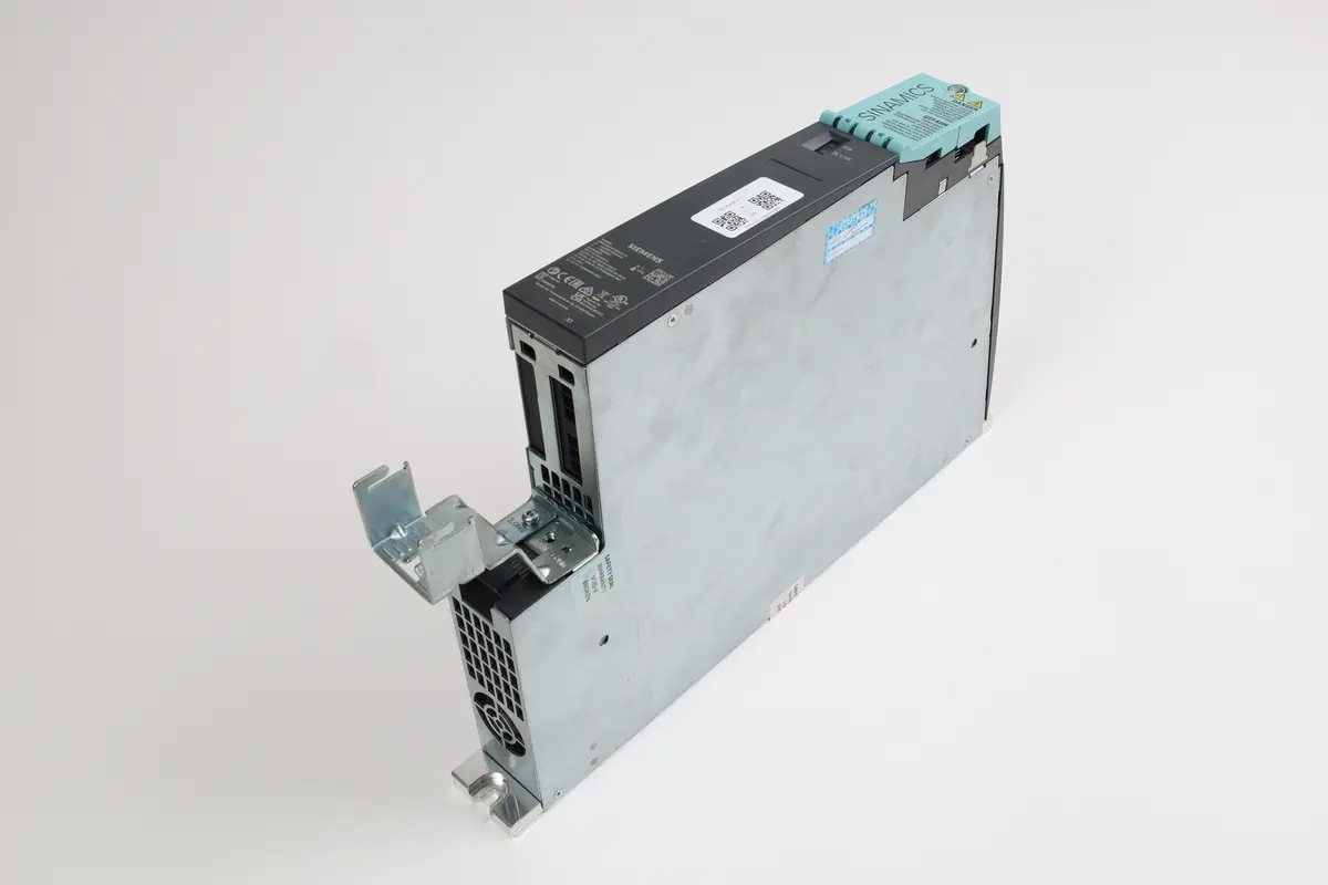 Produktfoto 1 von 6SL3120-1TE15-0AD0