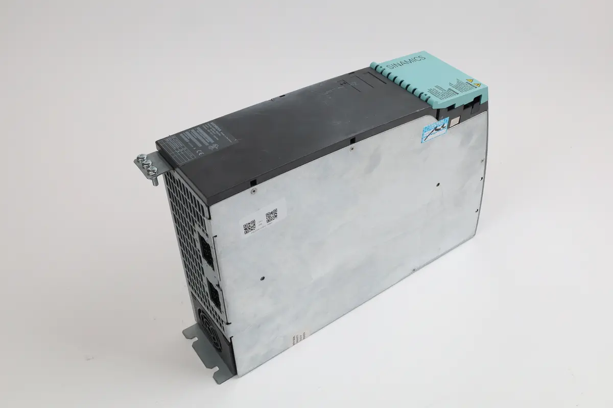 Produktfoto 1 von 6SL3120-2TE21-8AB0