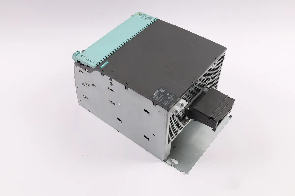 Produktfoto 1 von 6SL3130-7TE28-0AA3