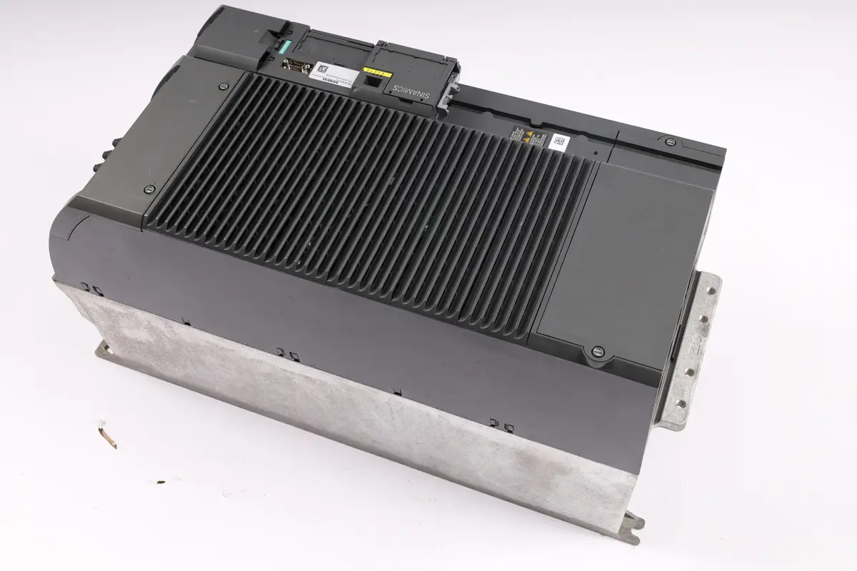 Produktfoto 1 von 6SL3210-1KE31-4UF1