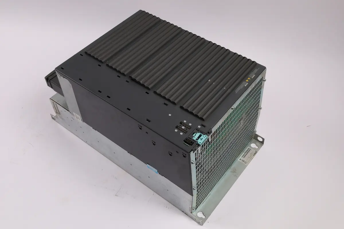 Produktfoto 1 von 6SL3210-1SE31-1UA0