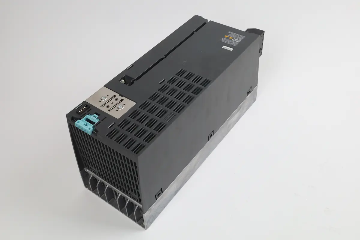 Produktfoto 1 von 6SL3210-1PE23-3UL0