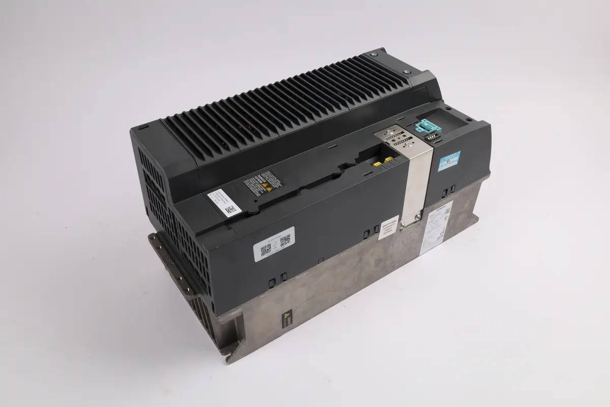 Produktfoto 1 von 6SL3210-1PE23-8AL0