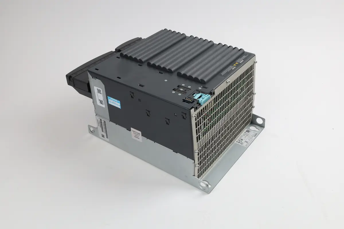 Produktfoto 1 von 6SL3225-0BE31-8UA0