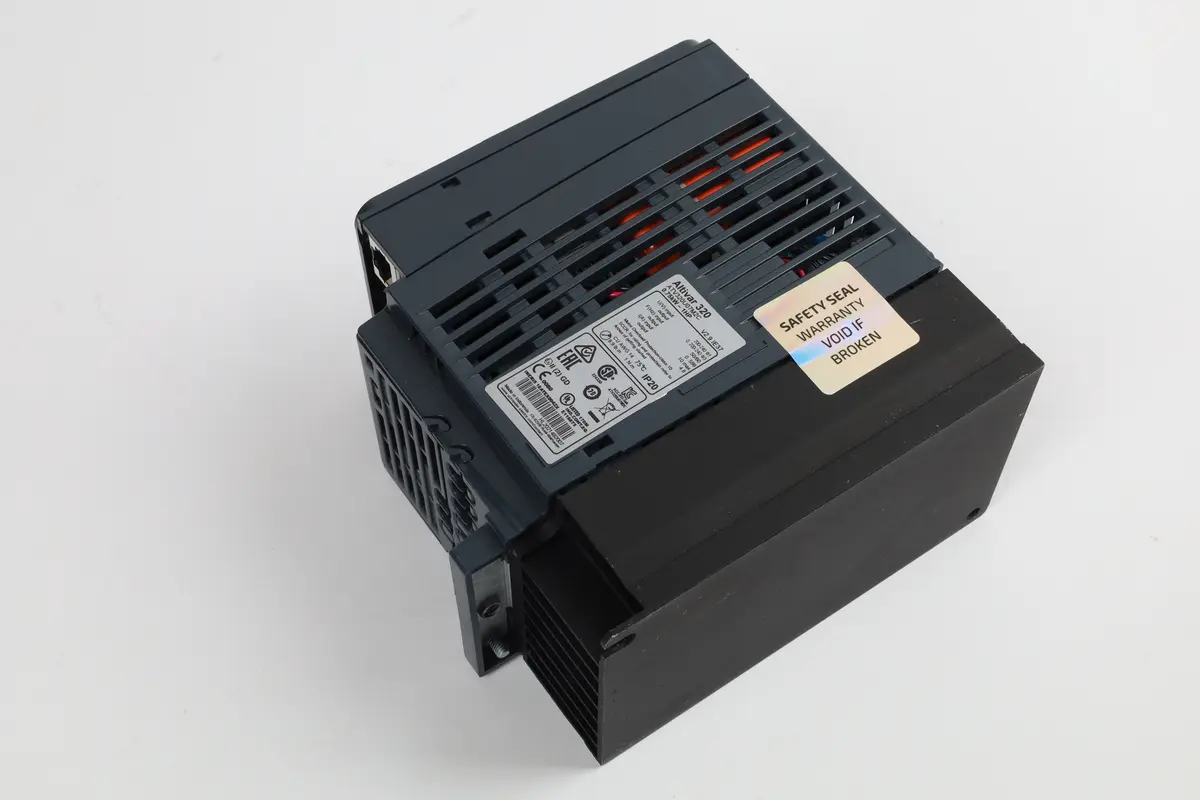 Produktfoto 1 von ATV320U07M2C
