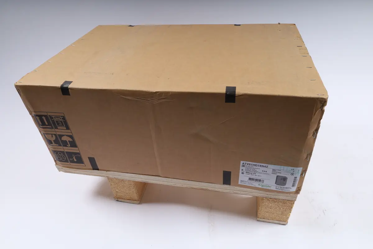 Produktfoto 1 von ATV61HD18N4Z
