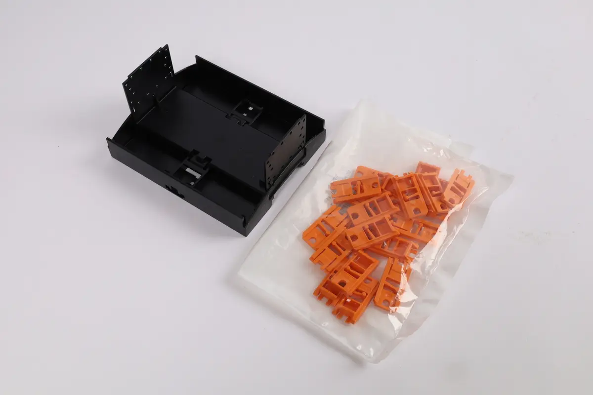 Produktfoto 1 von BC 1076 UT HBUS BK