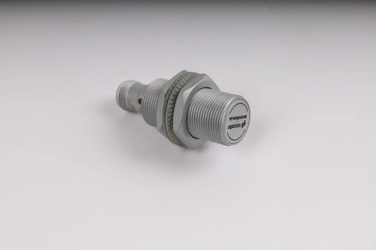 Produktfoto 1 von BI5U-MT18-AP6X-H1141