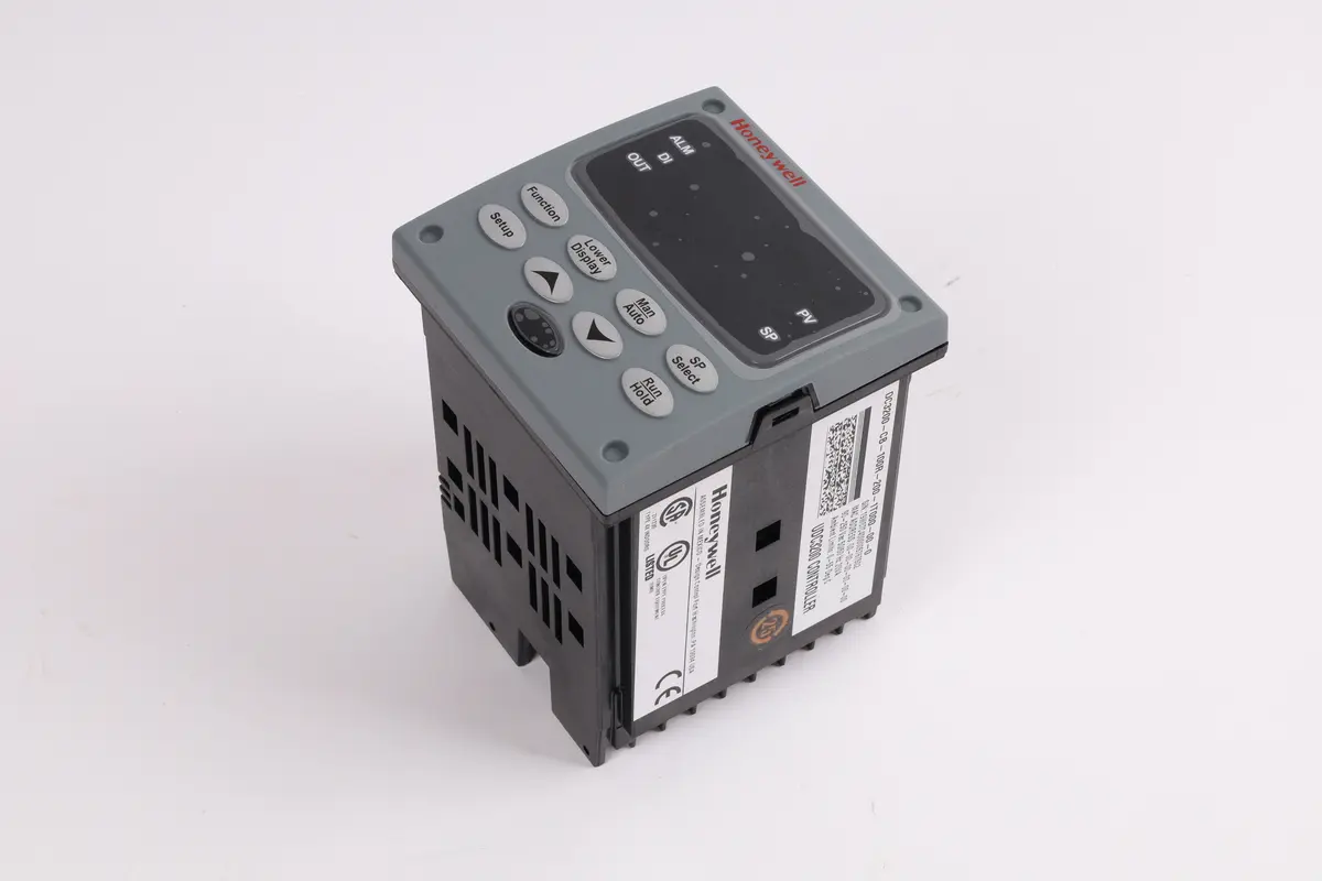 Produktfoto 1 von DC3200-CB-100R-200-1T000-00-0