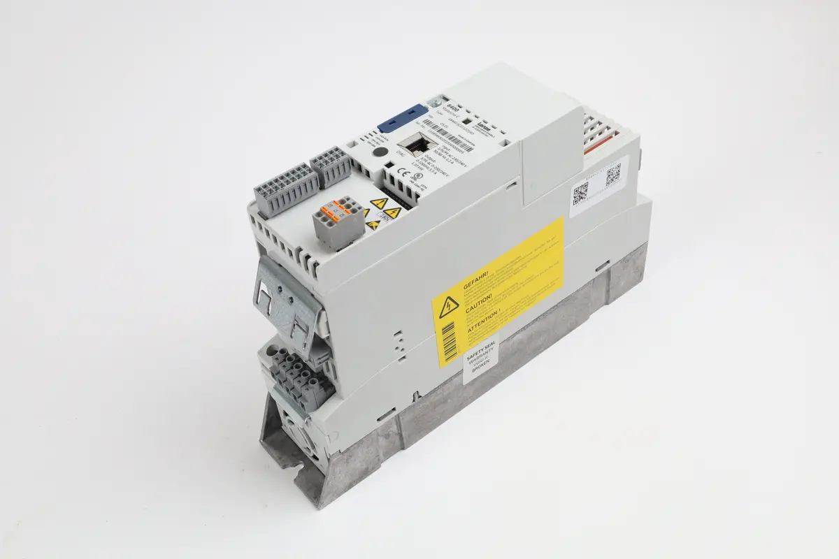 Produktfoto 1 von E84AVSCE1122SX0