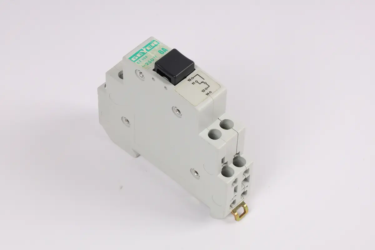ET 102 6A