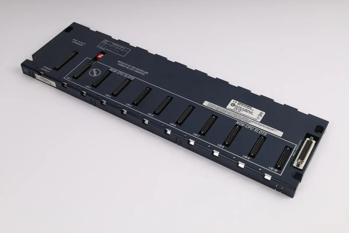 Produktfoto 1 von IC694CHS392A