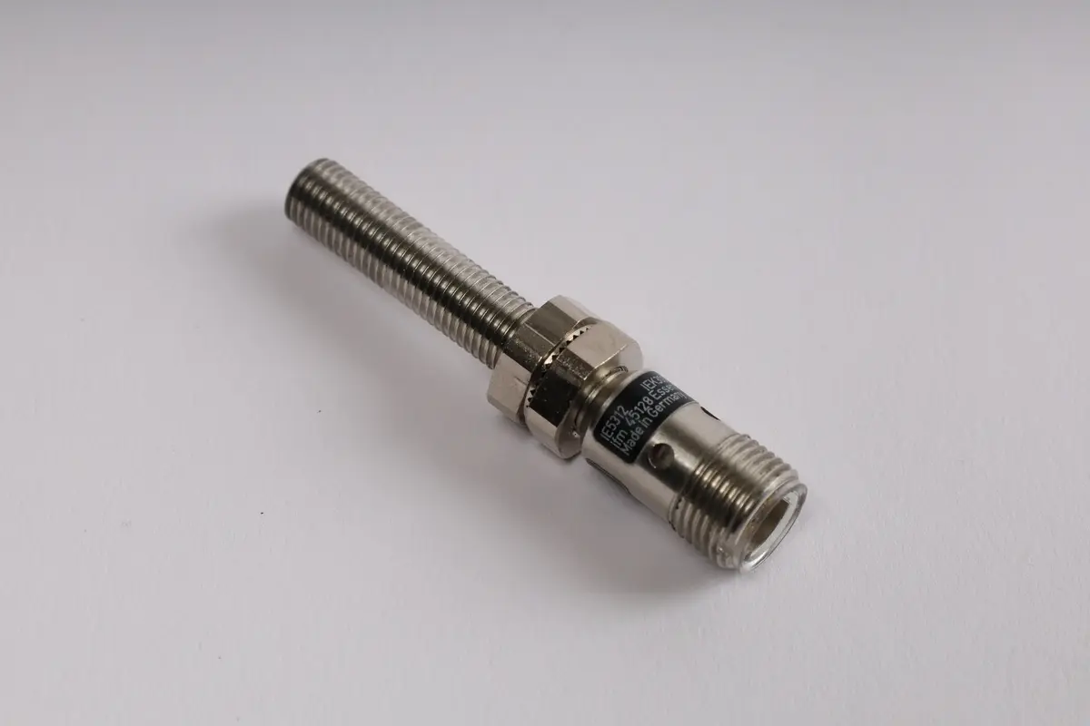 Produktfoto 1 von IEK3002BBPKGUS-104