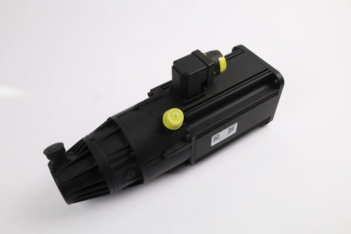 MAC071B-0-TS-4-C095-A-0WI524LV